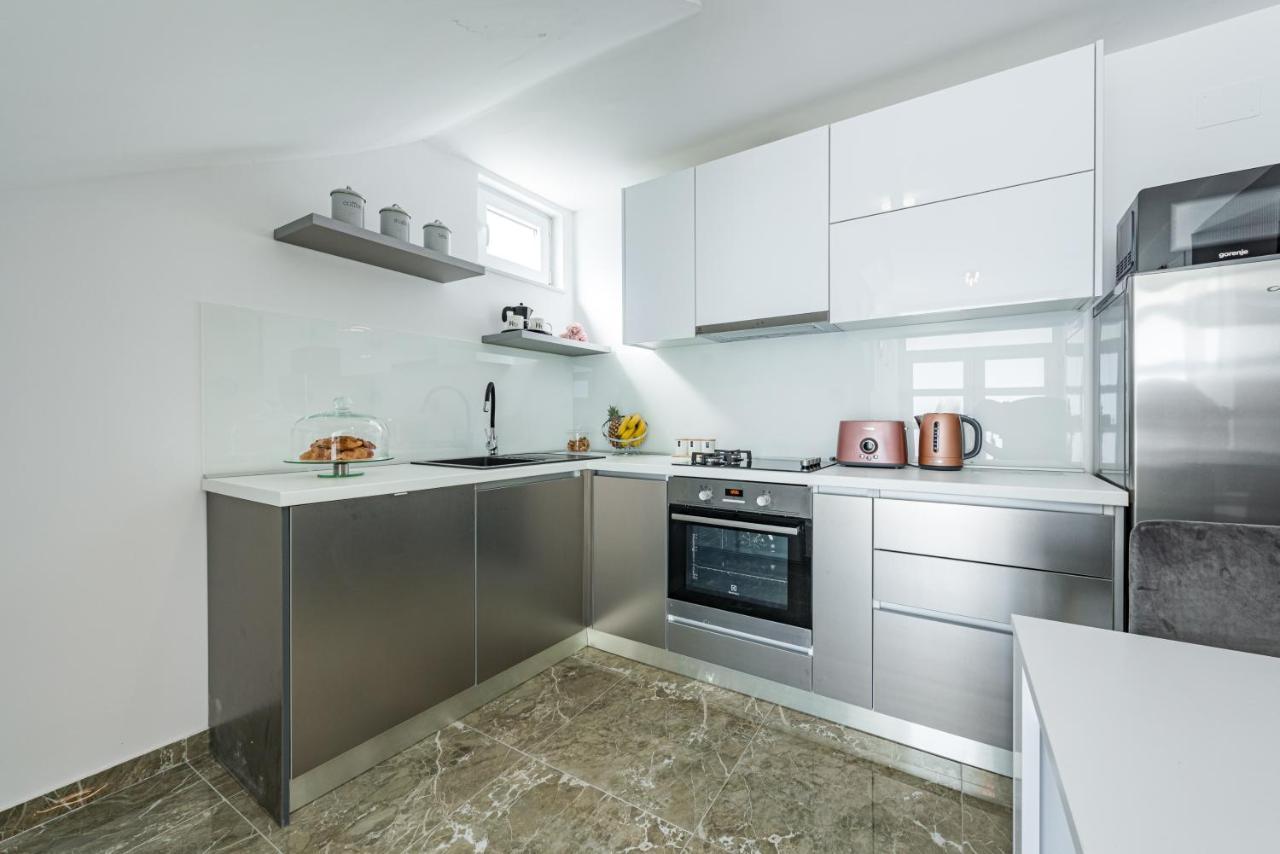 Golden Seaview Holiday Home Mlini Esterno foto