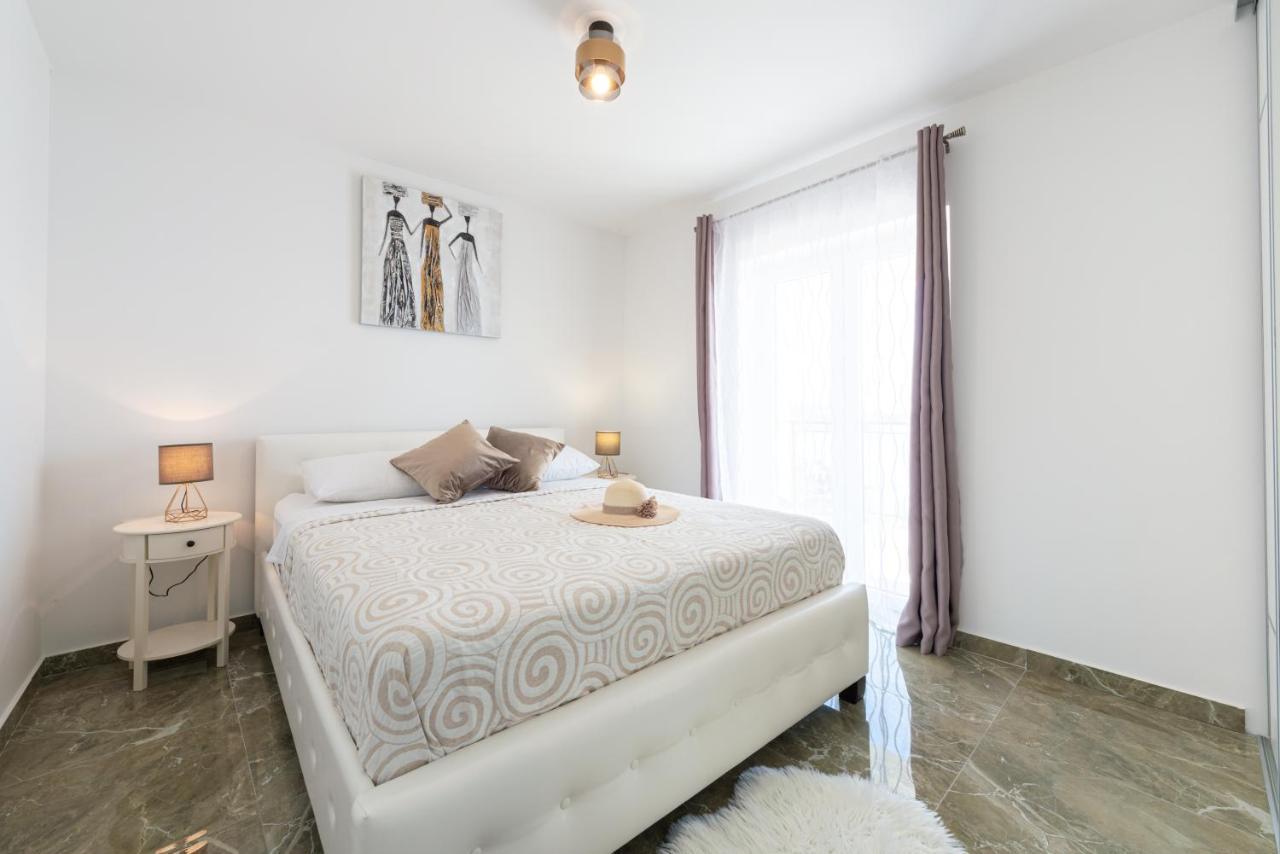 Golden Seaview Holiday Home Mlini Esterno foto