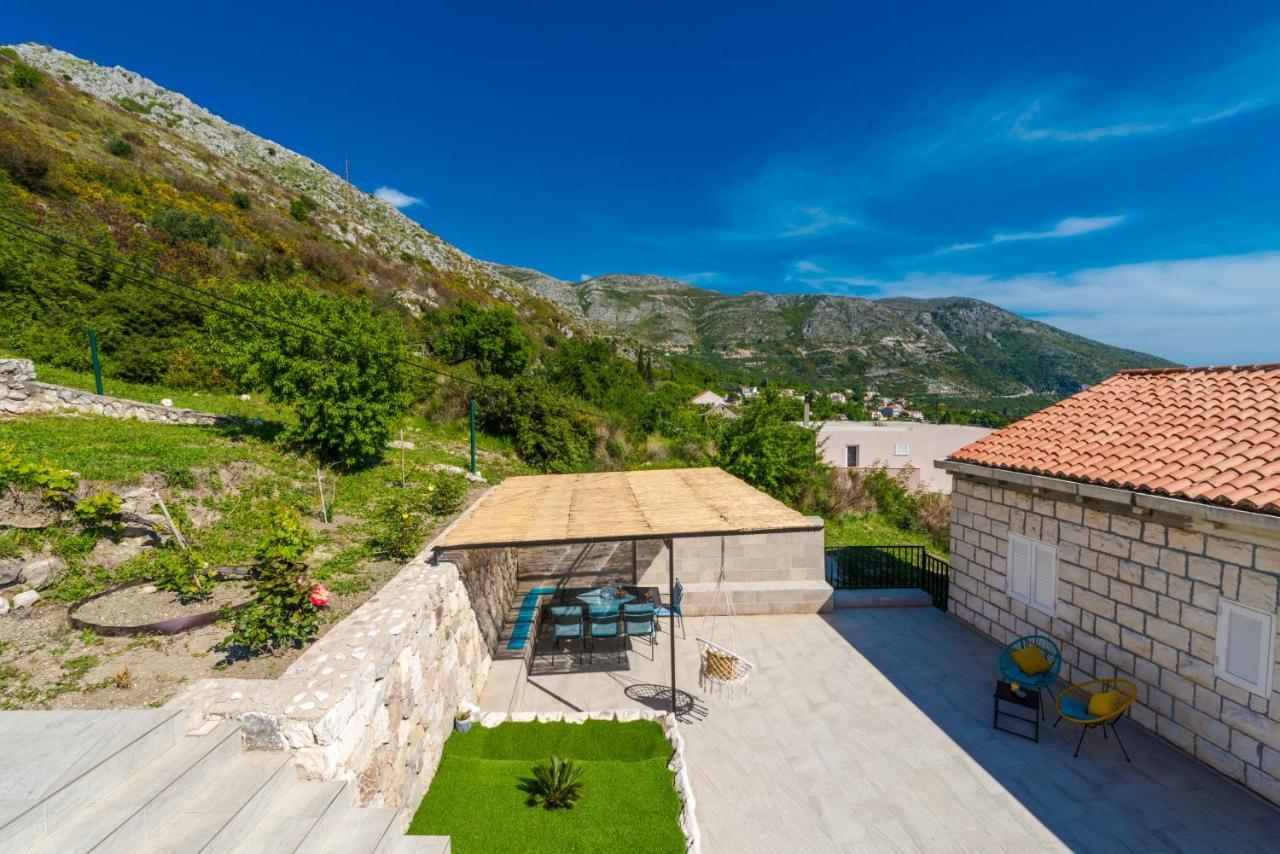 Golden Seaview Holiday Home Mlini Esterno foto