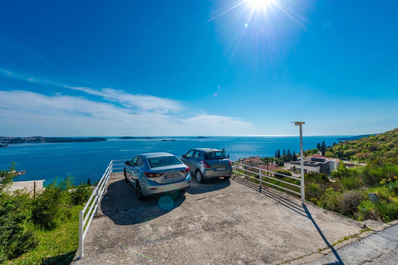 Golden Seaview Holiday Home Mlini Esterno foto